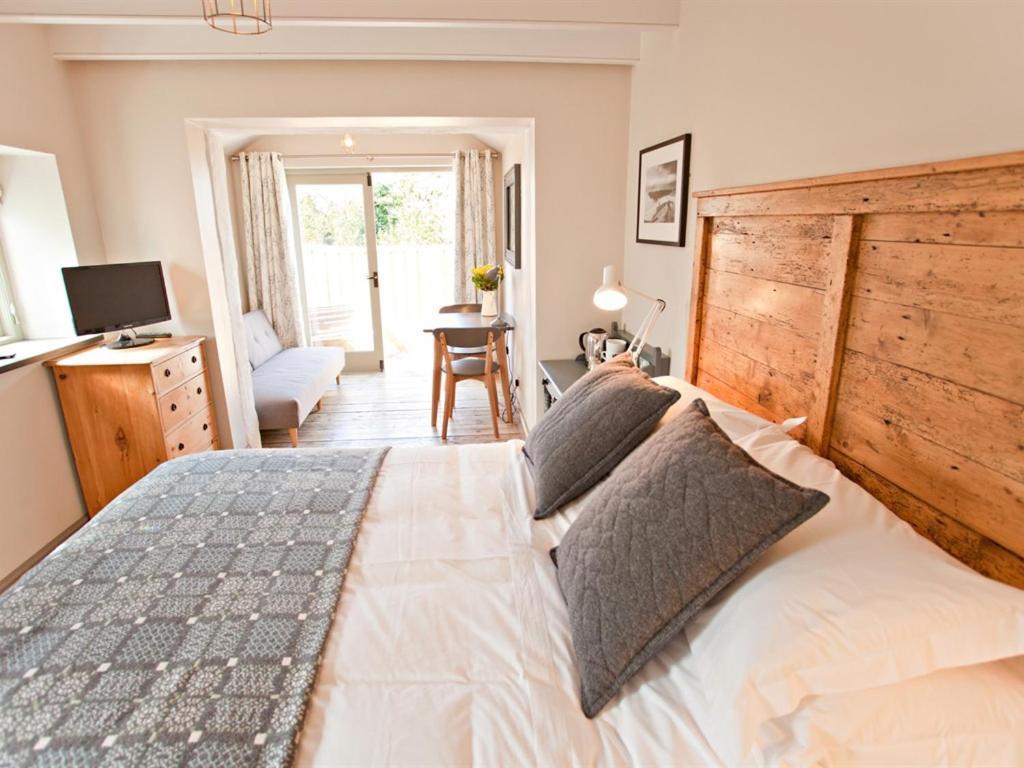 Grove Park Bed and Breakfast Νιούπορτ Εξωτερικό φωτογραφία